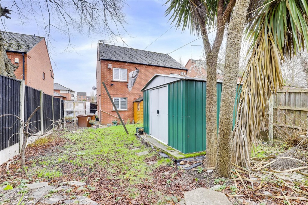 Woodland Avenue, Nottingham, NG6