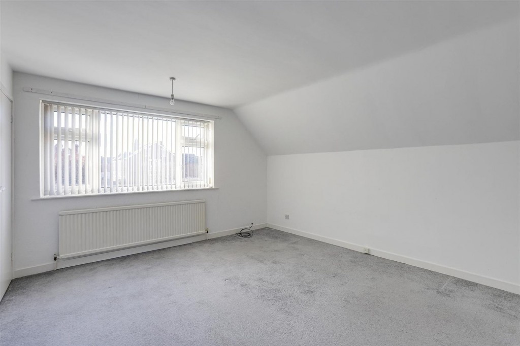 The Hollows, Long Eaton, NG10