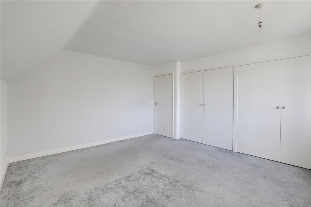 The Hollows, Long Eaton, NG10