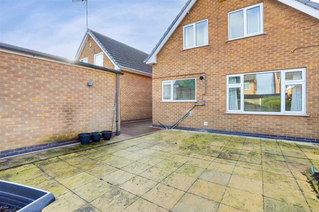 The Hollows, Long Eaton, NG10