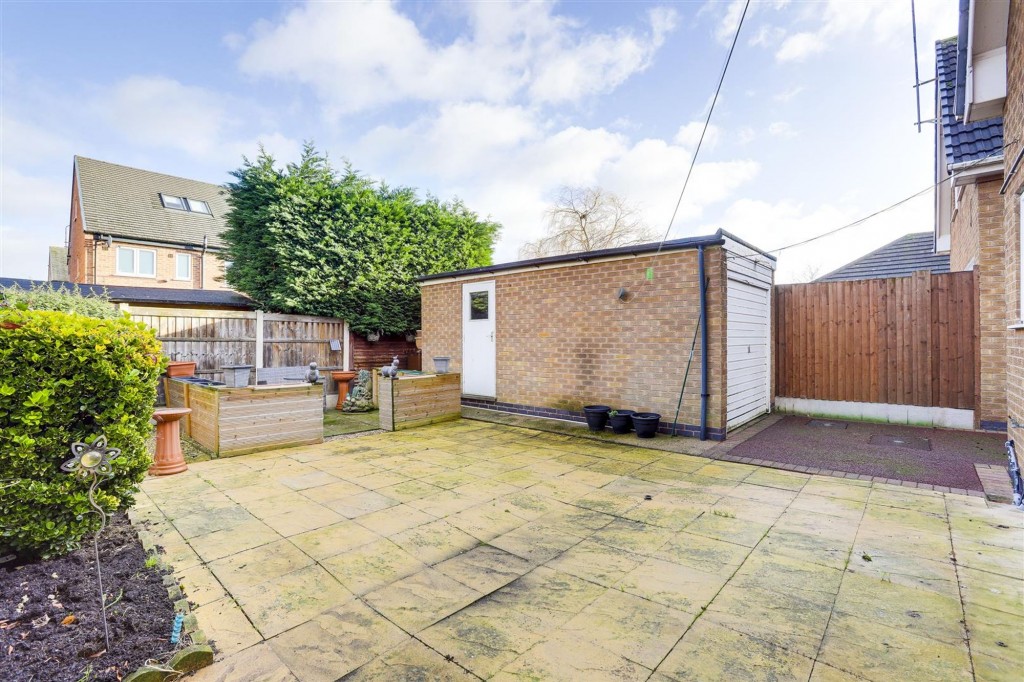 The Hollows, Long Eaton, NG10