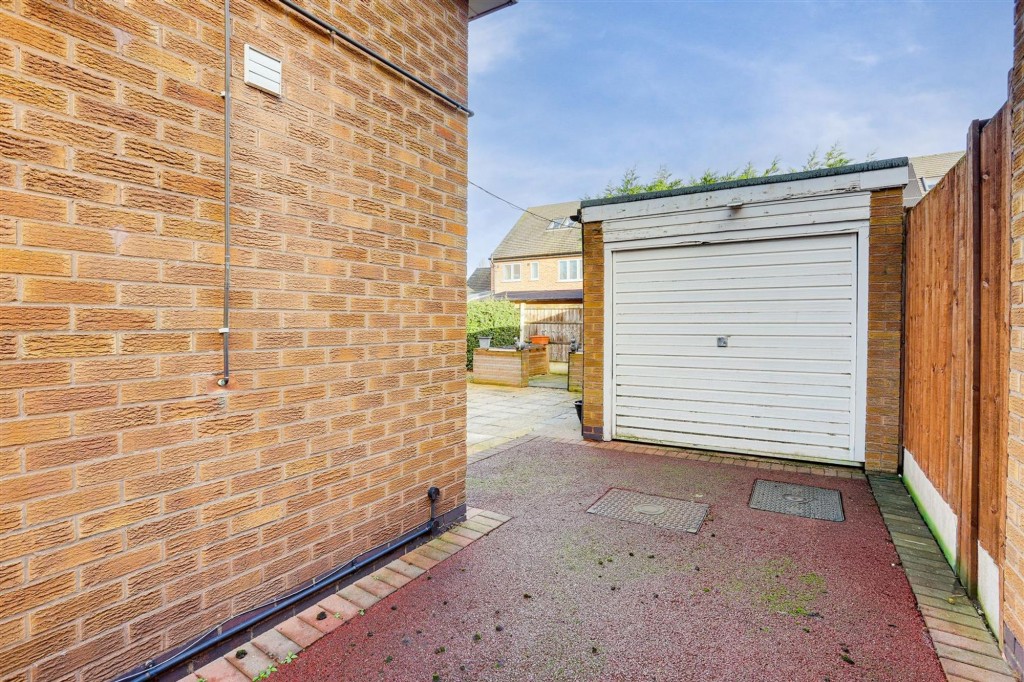 The Hollows, Long Eaton, NG10