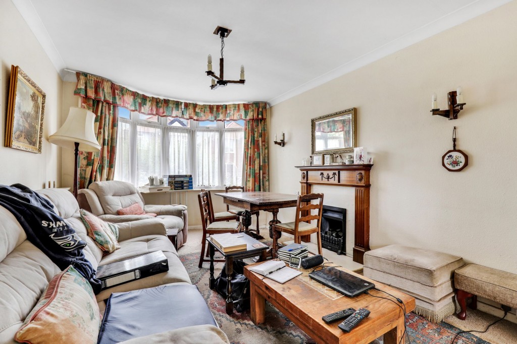 Lamorna Grove, Nottingham, NG11
