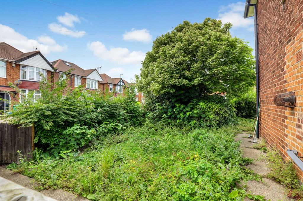 Lamorna Grove, Nottingham, NG11