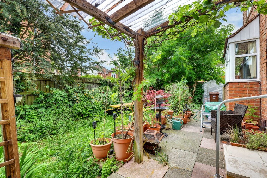 Lamorna Grove, Nottingham, NG11