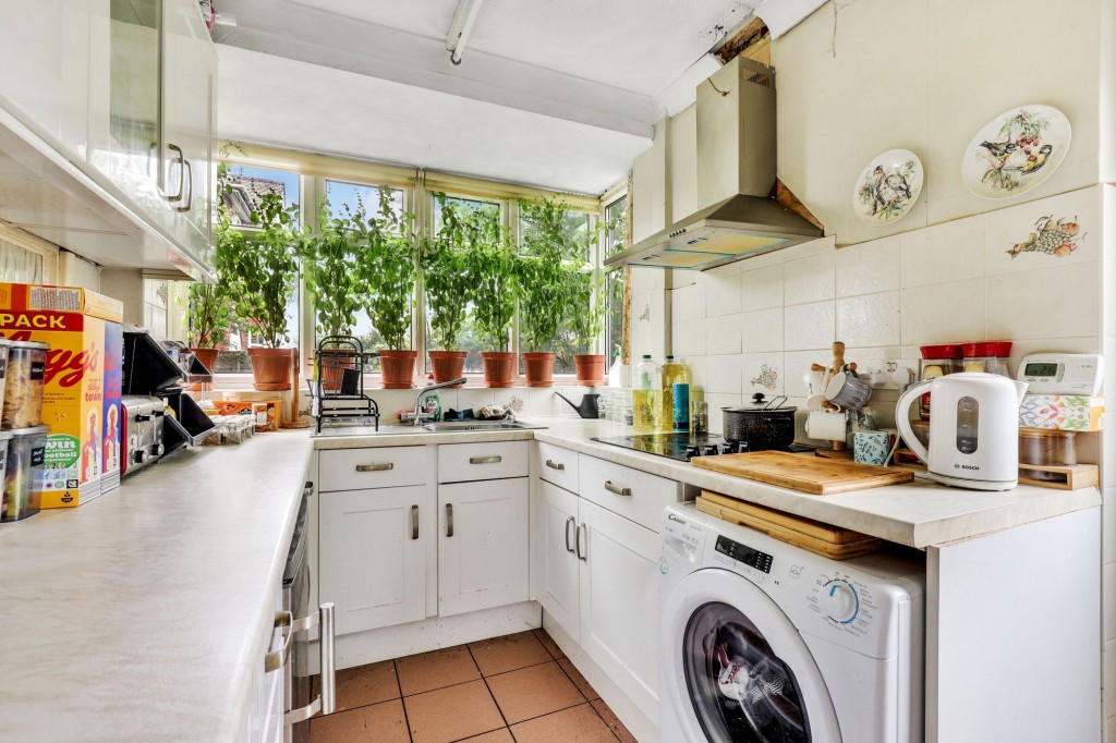 Lamorna Grove, Nottingham, NG11