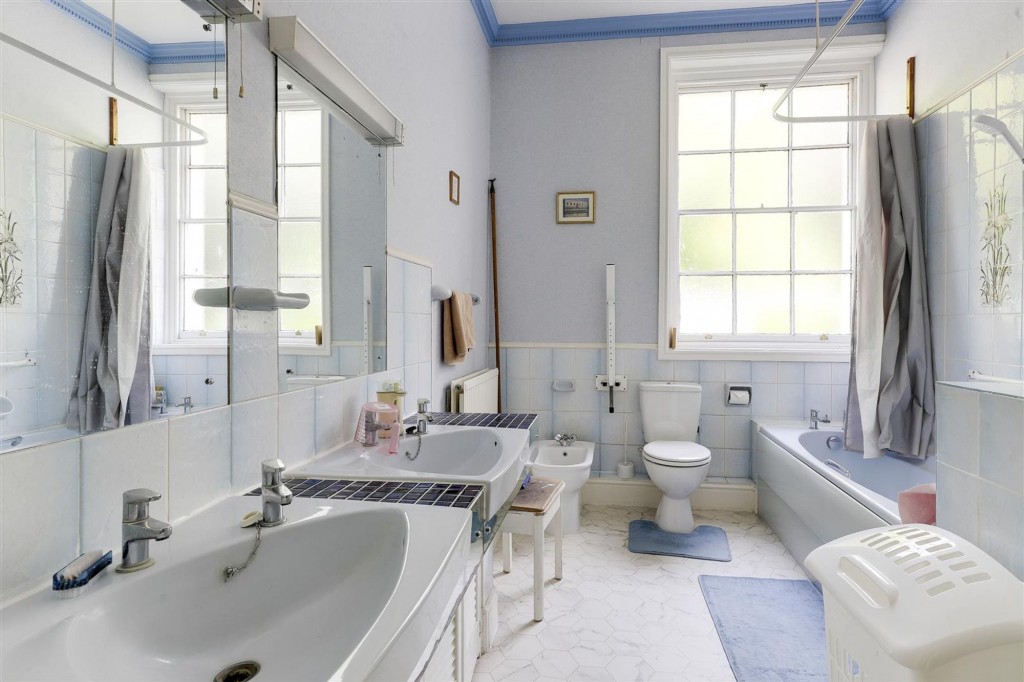 The Cedars, Nottingham, NG5