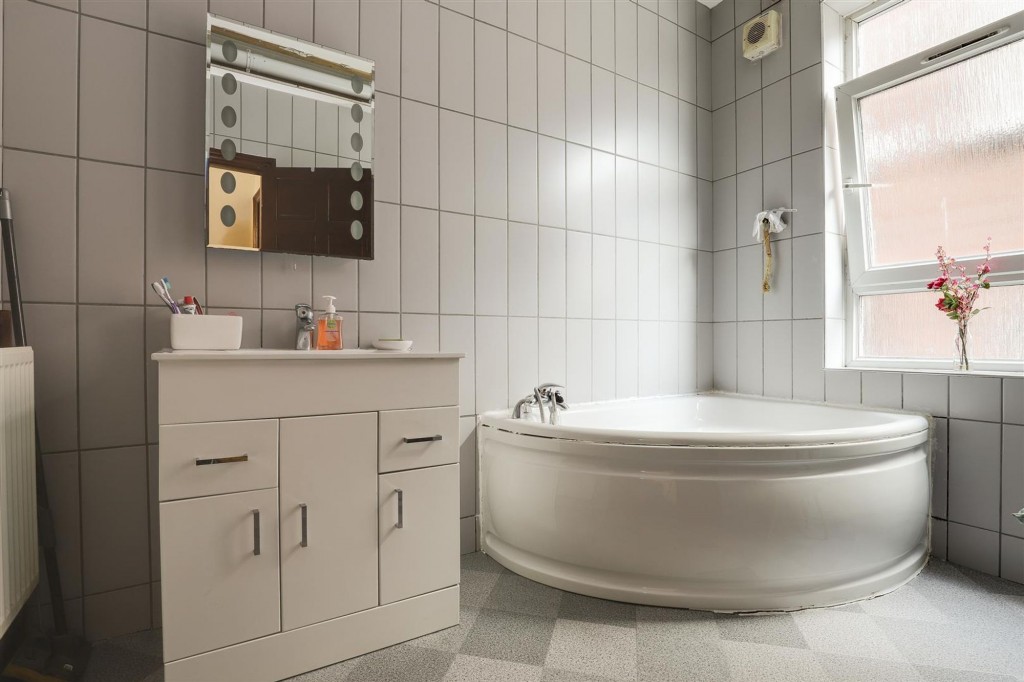 Premier Road, Nottingham, NG7