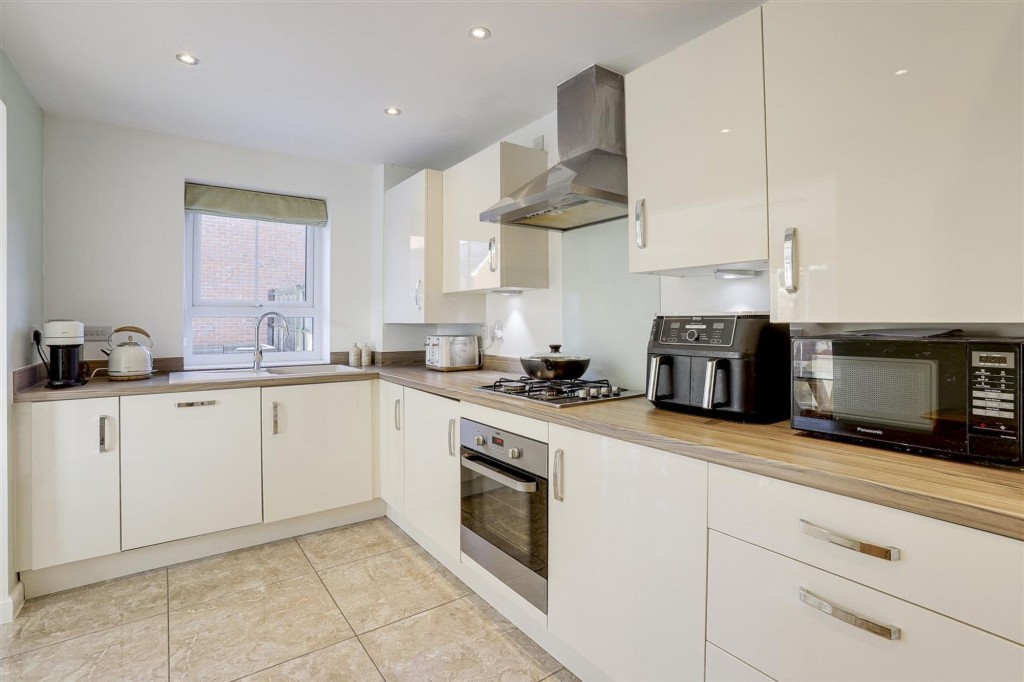 Nethermere Lane, Nottingham, NG8