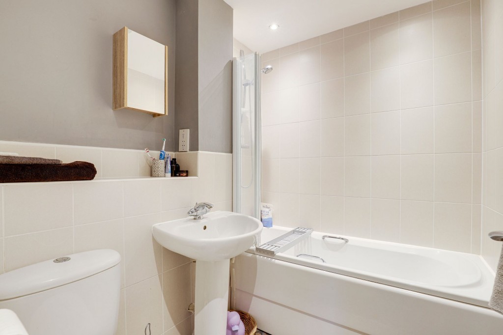 James Drive, Calverton, NG14