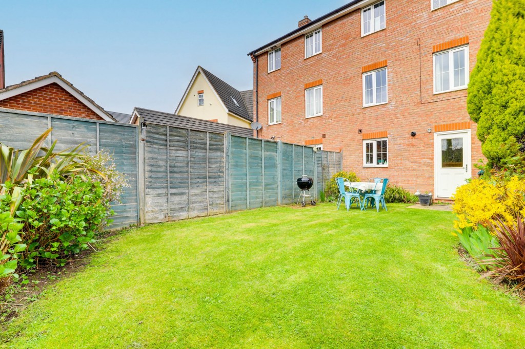 James Drive, Calverton, NG14