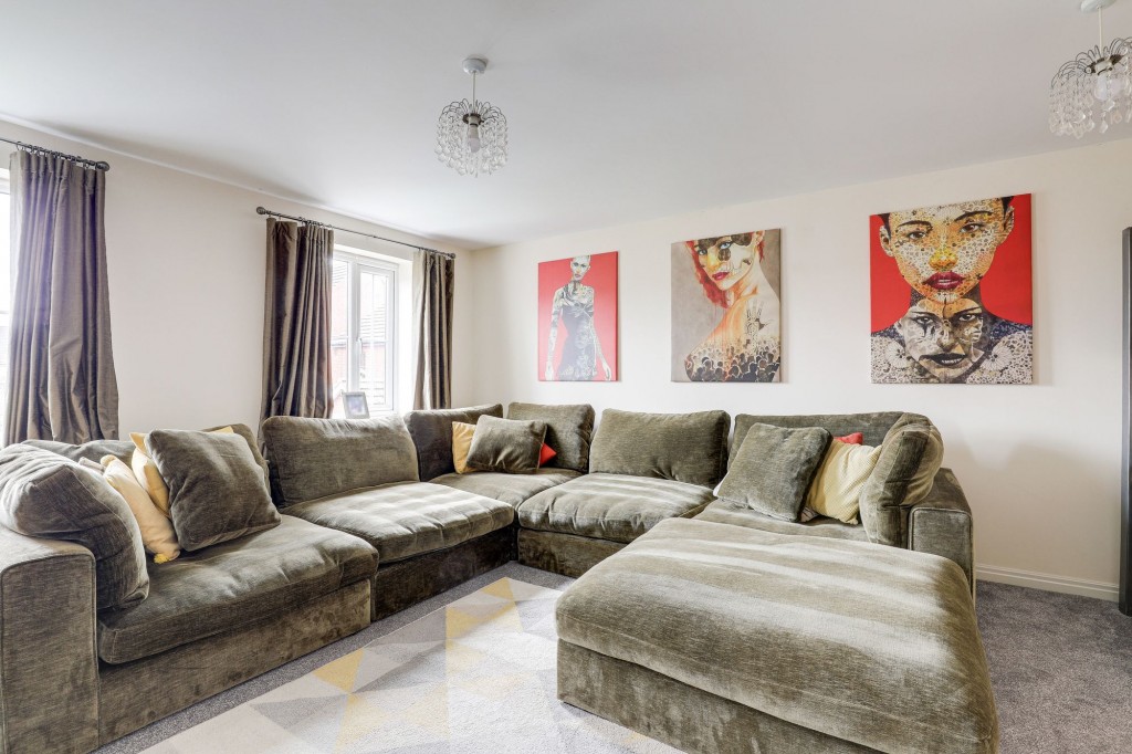 James Drive, Calverton, NG14
