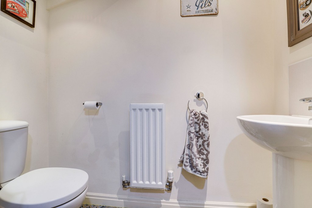 James Drive, Calverton, NG14