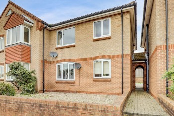 Holyrood Court, Bramcote, NG9