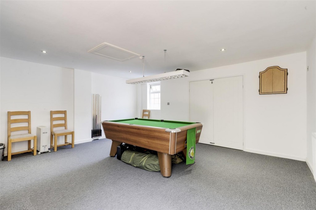 Thales Drive, Arnold, NG5