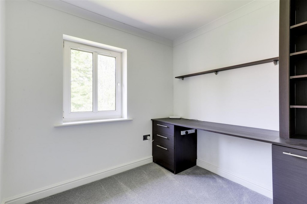 Thales Drive, Arnold, NG5