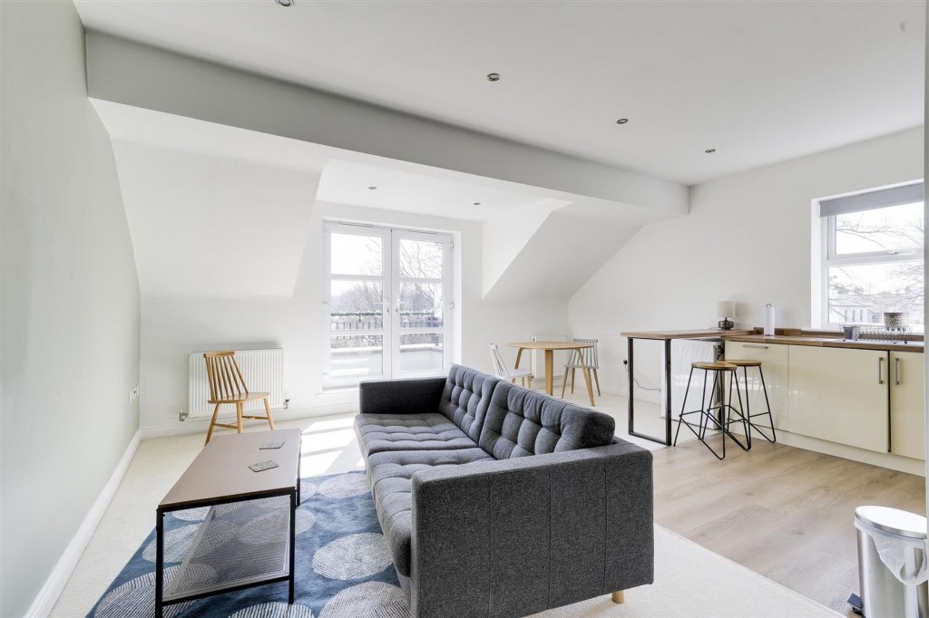 Second Avenue, Nottingham, NG7