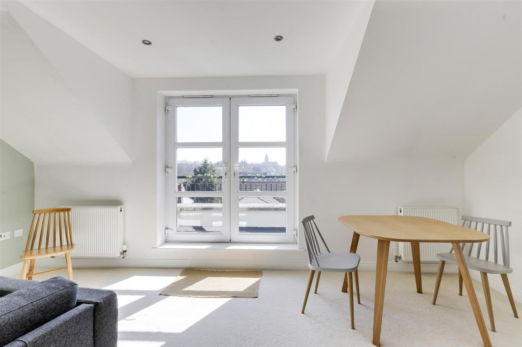 Second Avenue, Nottingham, NG7