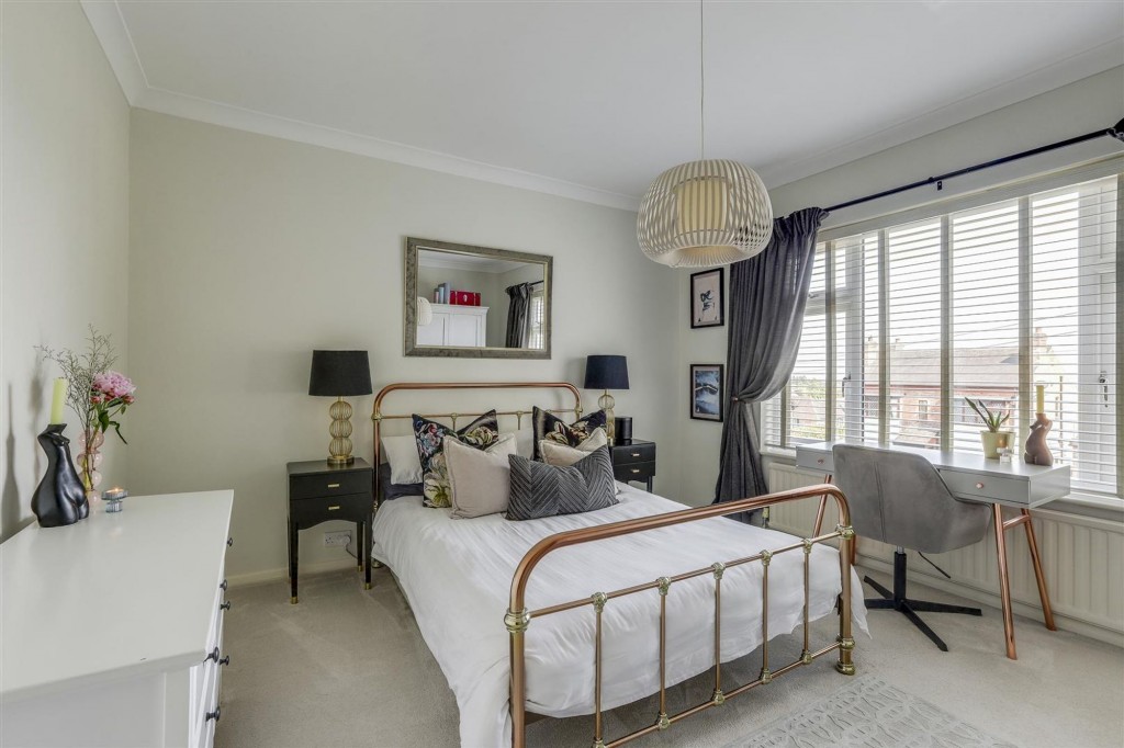 Moore Road, Mapperley, NG3