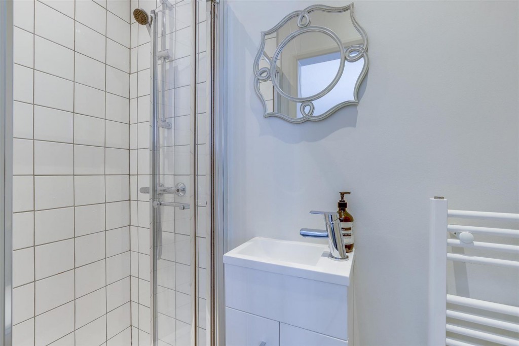 Moore Road, Mapperley, NG3