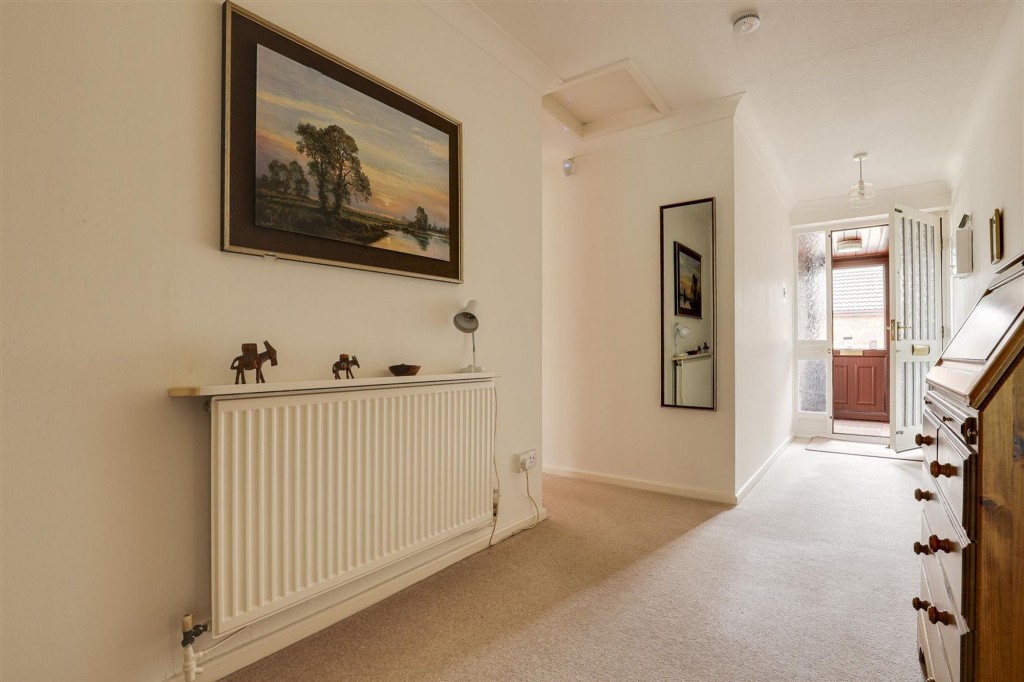 Woolacombe Close, Nottingham, NG3