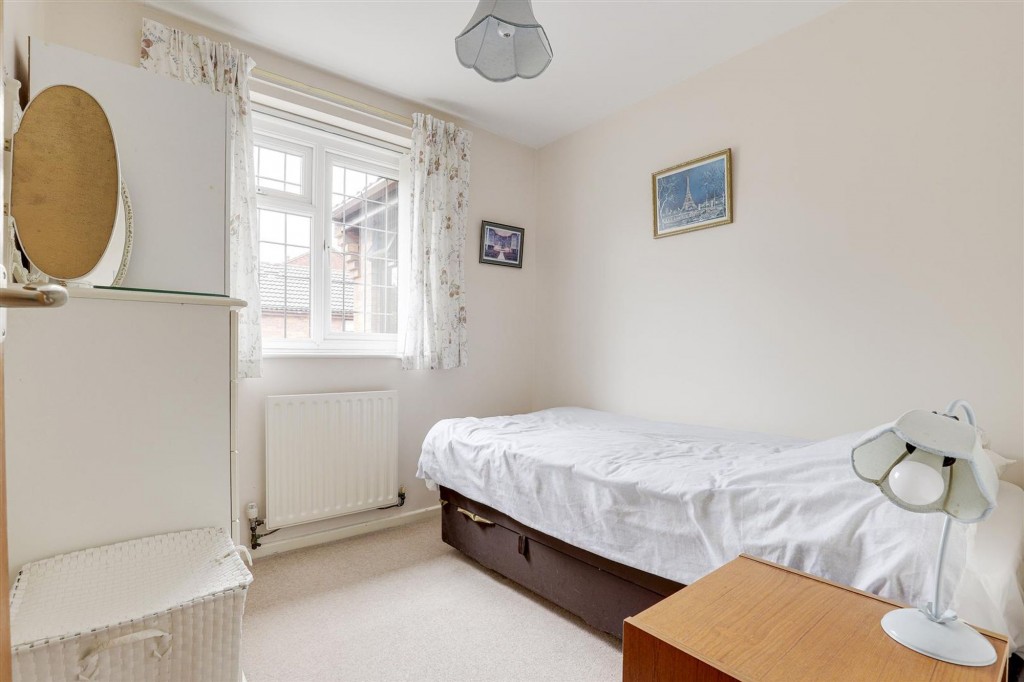 Woolacombe Close, Nottingham, NG3