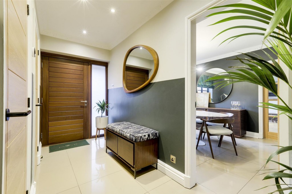 Main Street, Woodborough, NG14