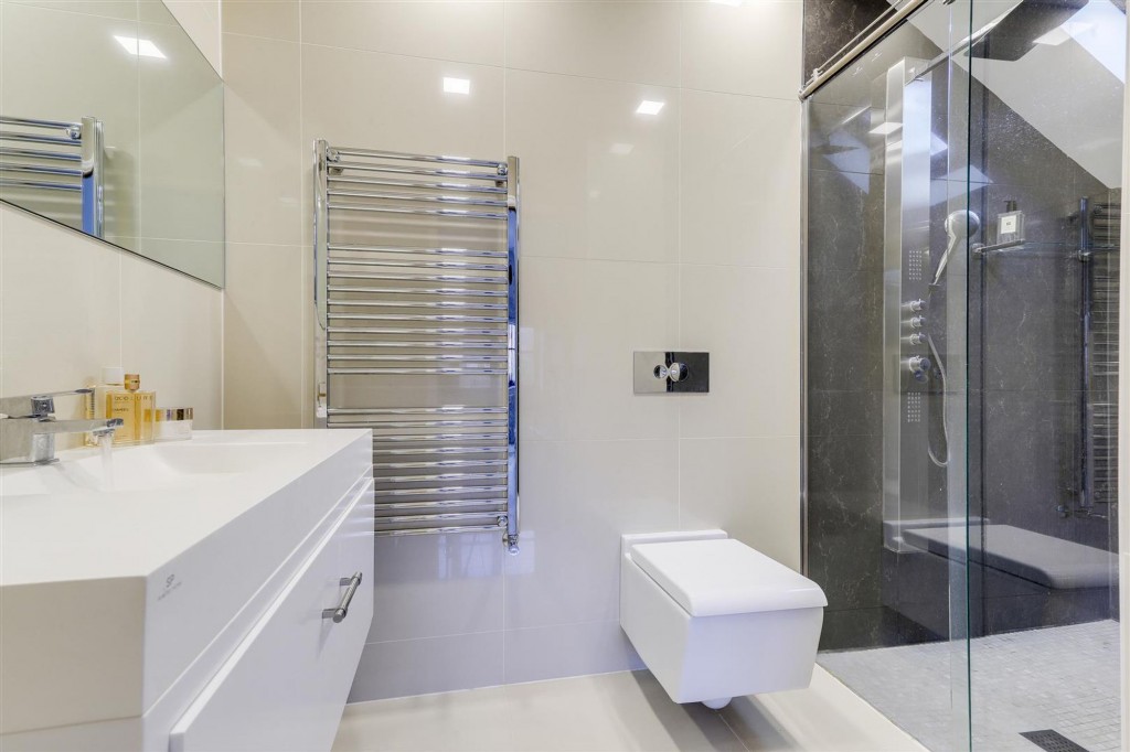 Main Street, Woodborough, NG14