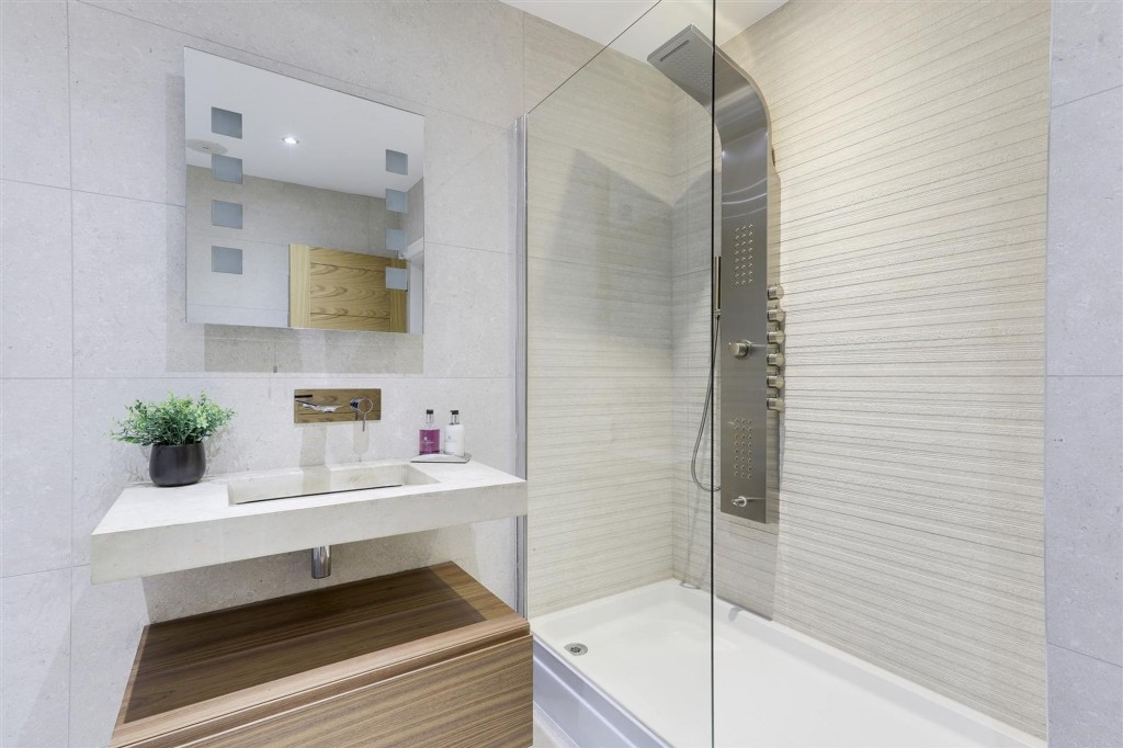 Main Street, Woodborough, NG14