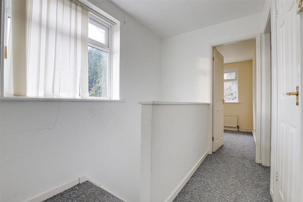 Mansfield Road, Redhill, NG5