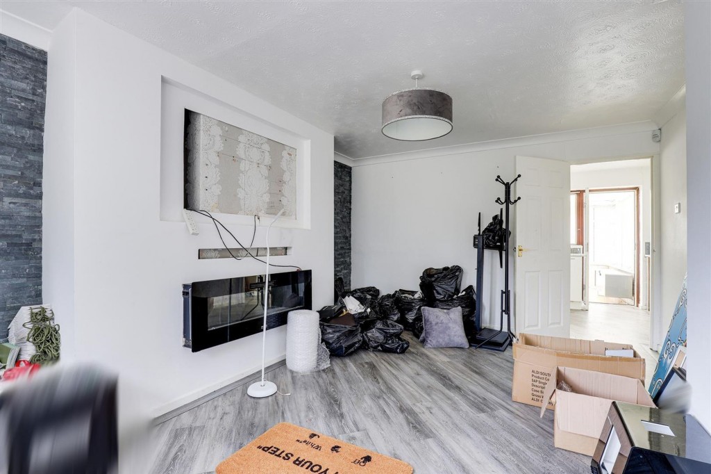 Mansfield Road, Redhill, NG5