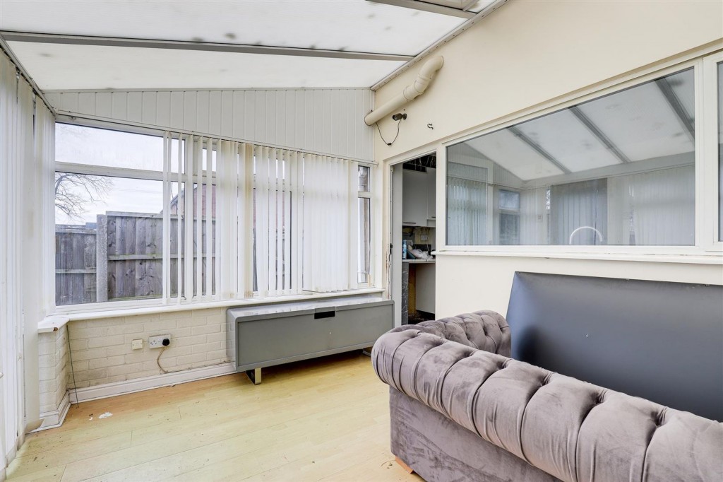 Mansfield Road, Redhill, NG5