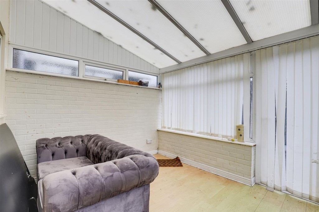 Mansfield Road, Redhill, NG5