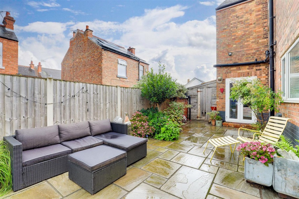 Wellington Street, Long Eaton, NG10