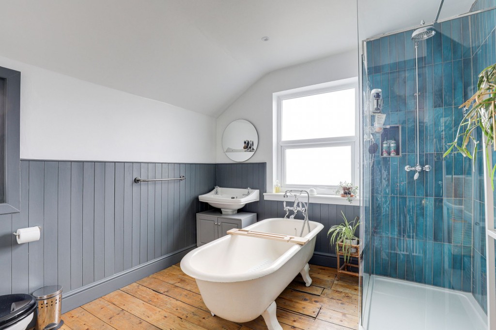 Nottingham Road, Nottingham, NG7