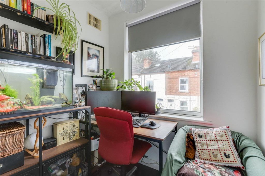 Dagmar Grove, Beeston, NG9