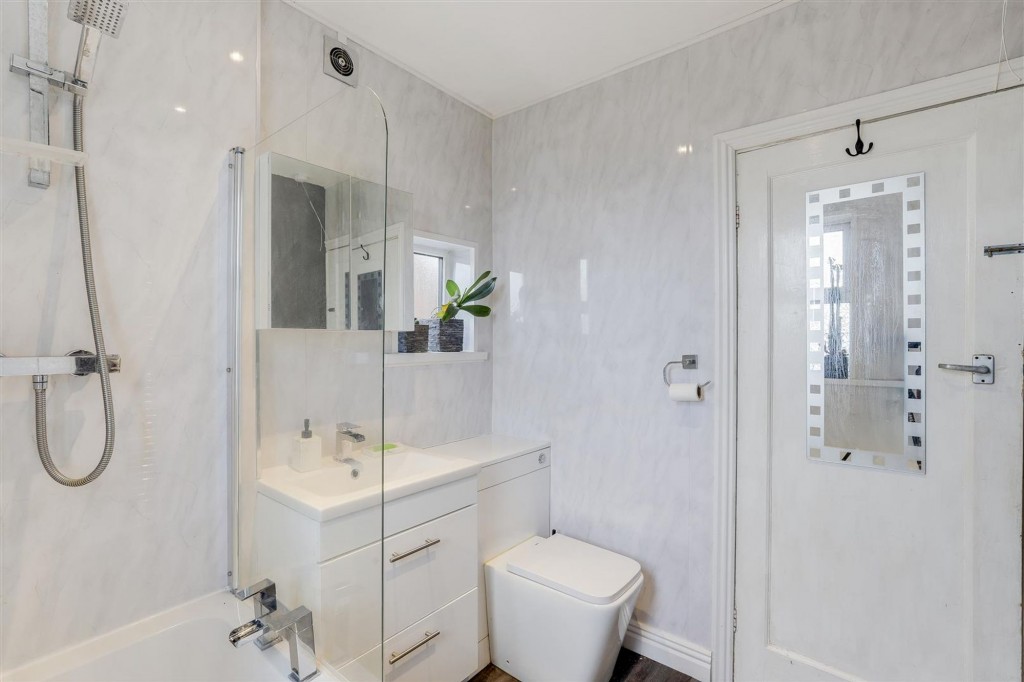 Dagmar Grove, Beeston, NG9