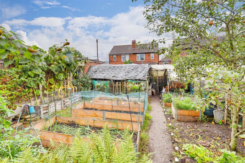 Dagmar Grove, Beeston, NG9