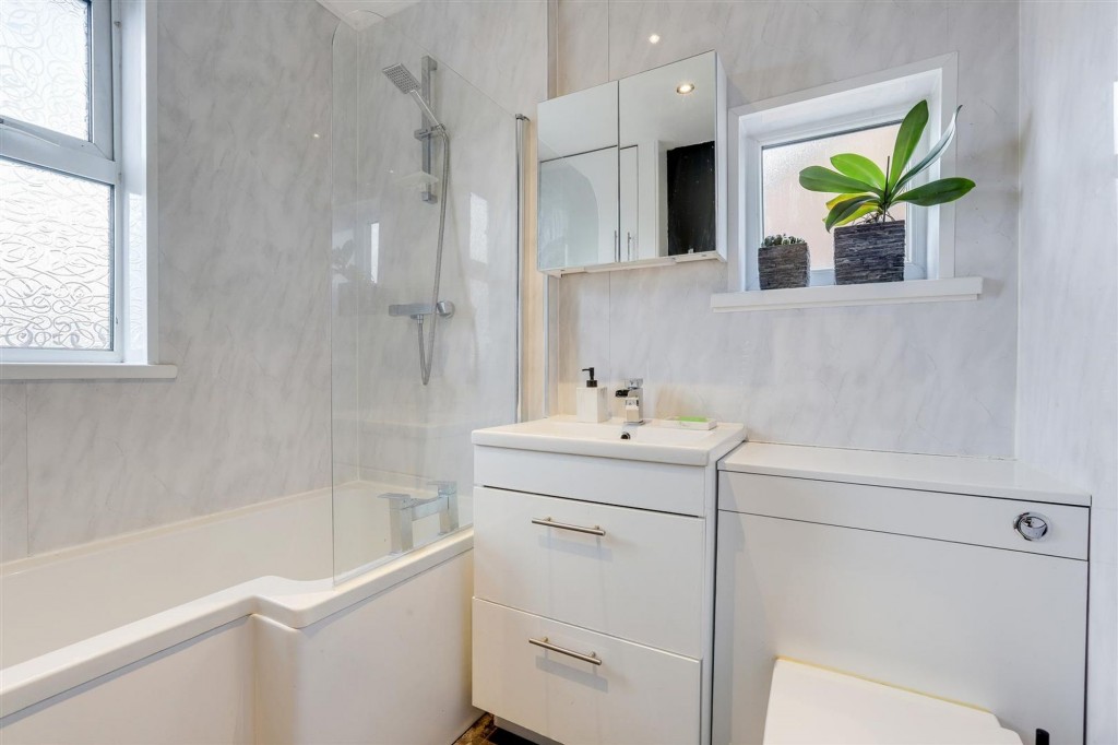 Dagmar Grove, Beeston, NG9