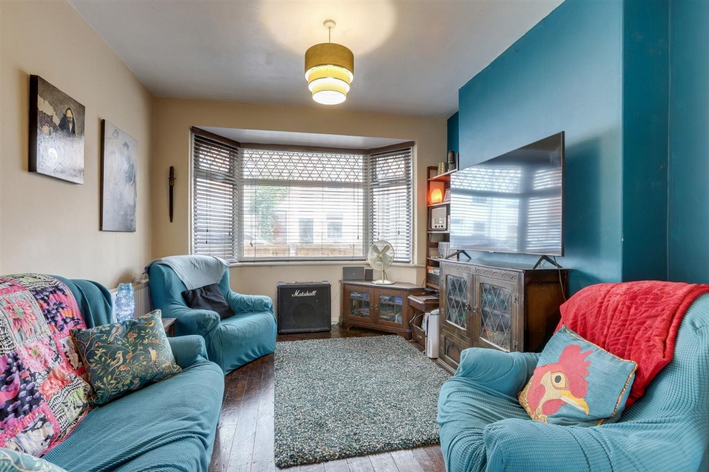 Dagmar Grove, Beeston, NG9