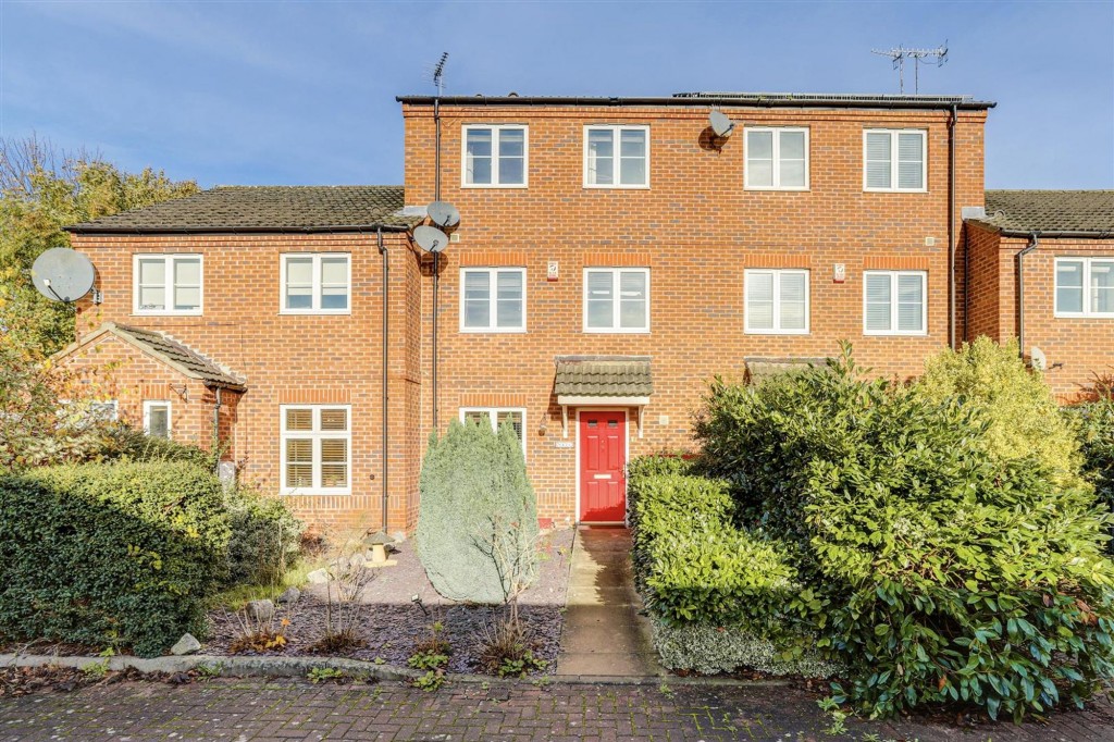 Highbury Avenue, Nottingham, NG6