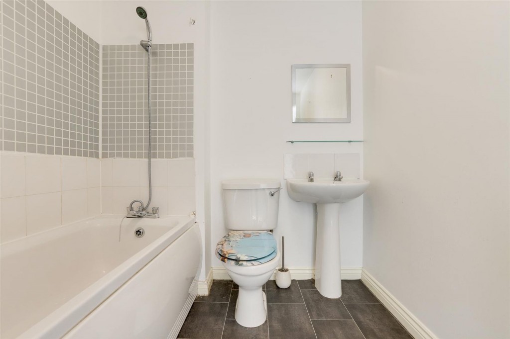 Highbury Avenue, Nottingham, NG6