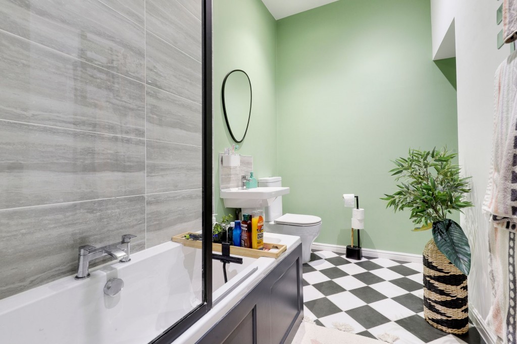 Clarges Street, Nottingham, NG6