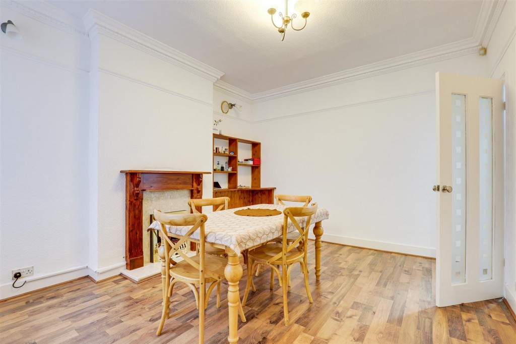 Broomhill Road, Nottingham, NG6