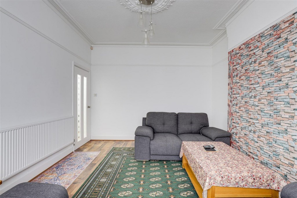 Broomhill Road, Nottingham, NG6