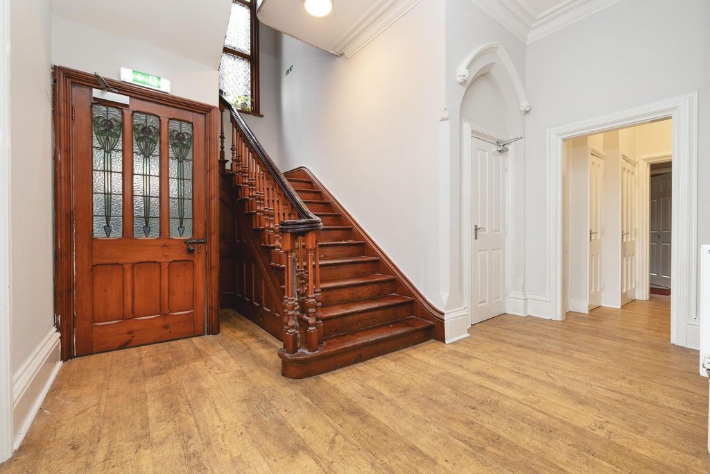 Mansfield Road, Nottingham, NG5