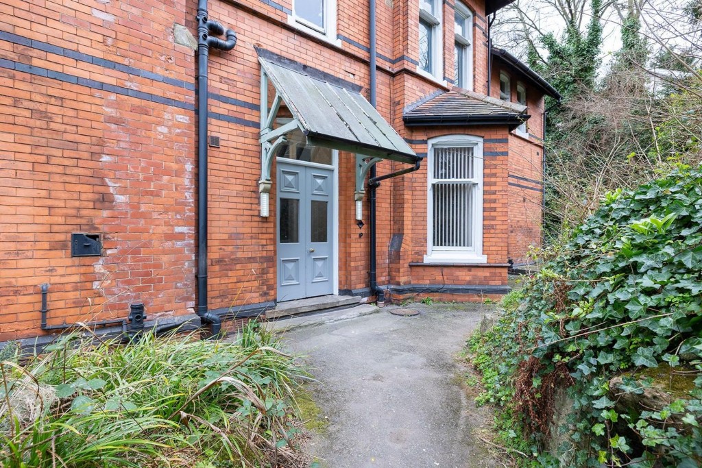 Mansfield Road, Nottingham, NG5