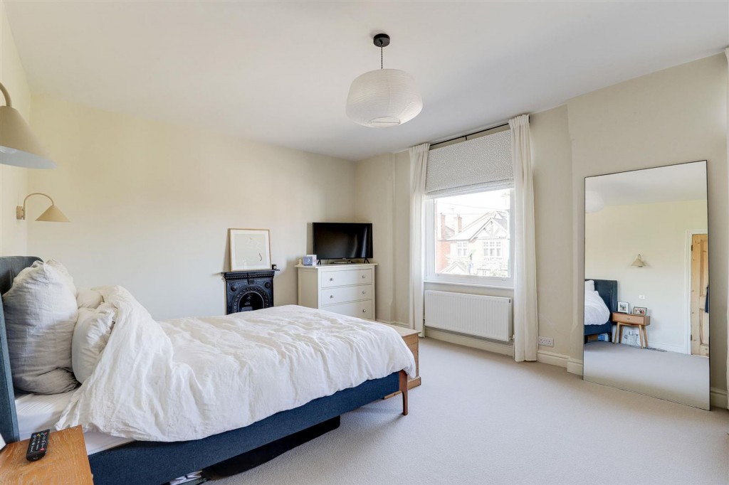 Main Road, Wilford, NG11