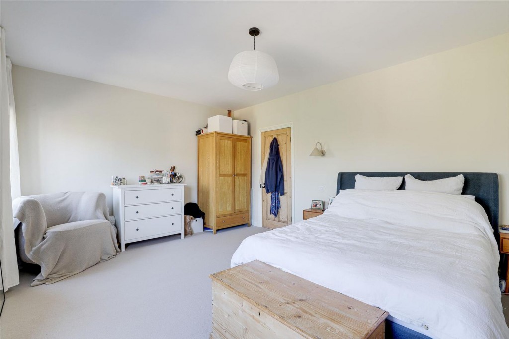 Main Road, Wilford, NG11