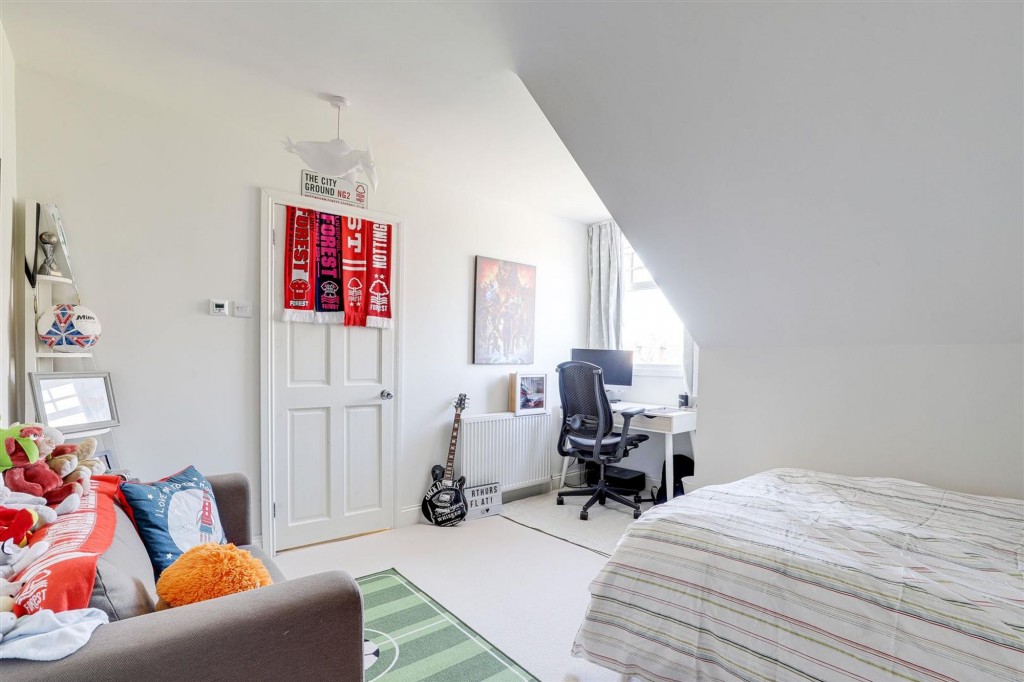 Main Road, Wilford, NG11